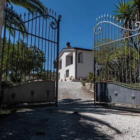 Manfredomus * Mussomeli