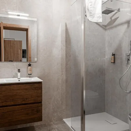 农家乐 Manfredomus